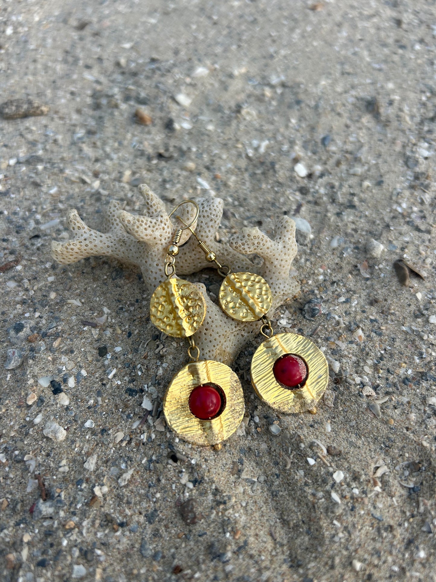 Cosima Earrings in Red Coral