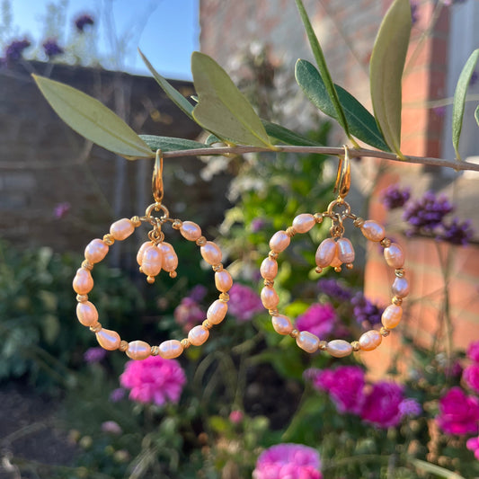 Lulu Earrings in Pearl