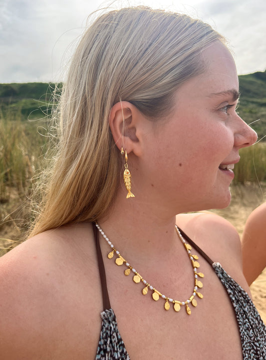 Lily Necklace in Pearl